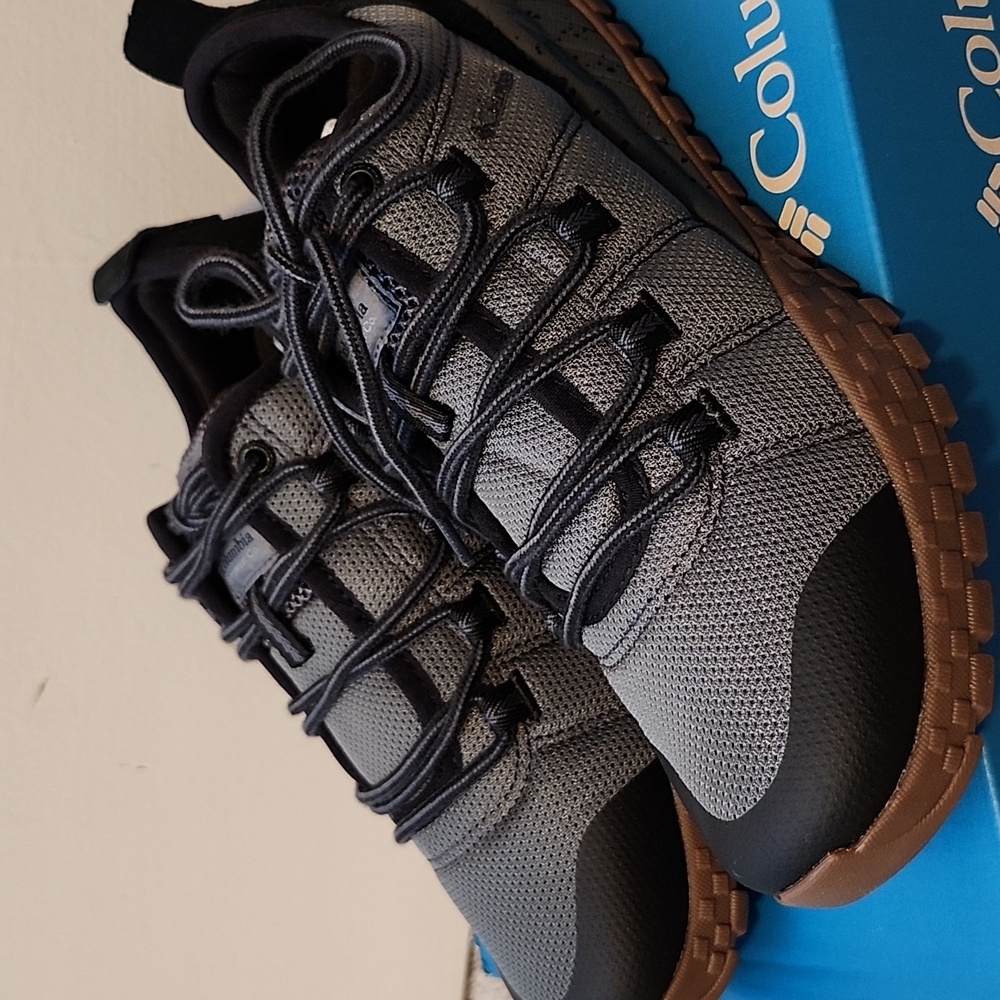 NEW Columbia Fairbanks Hiking Shoes Size Mens 7 Womens 8.5